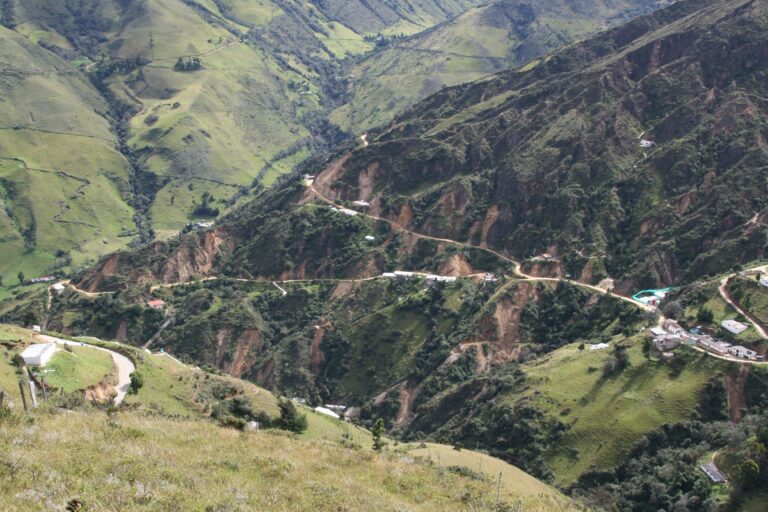 Real Minera - Los Delirios - La Peter looking NE